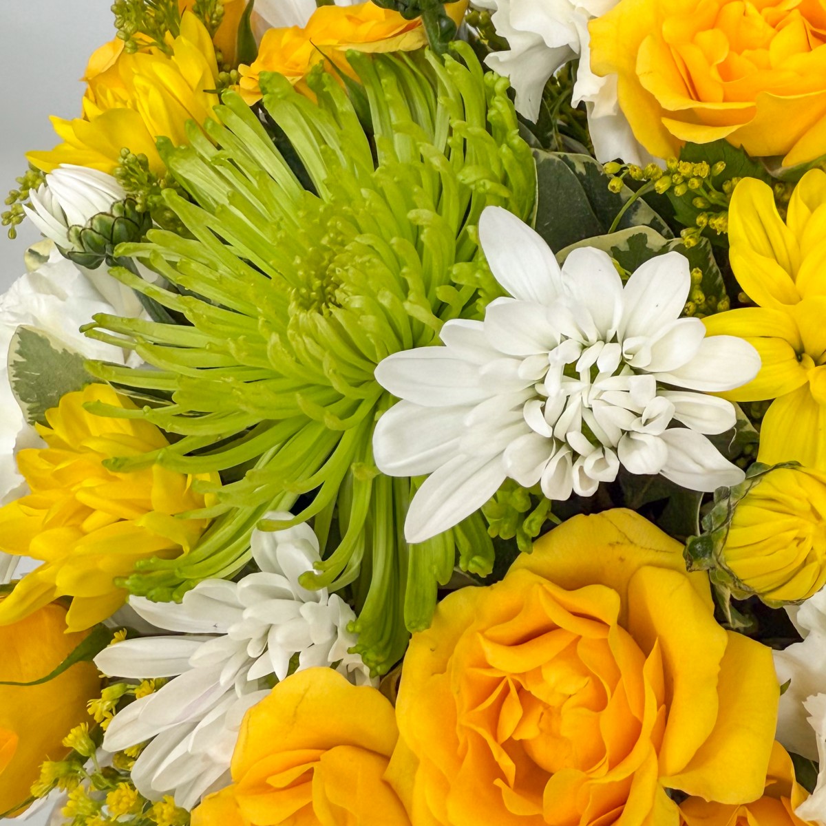 Sun-Kissed Bouquet - Image 2