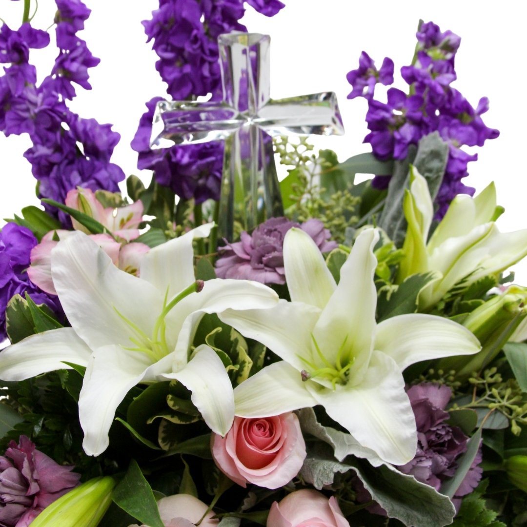 Teleflora's Grace and Majesty Bouquet - Image 2