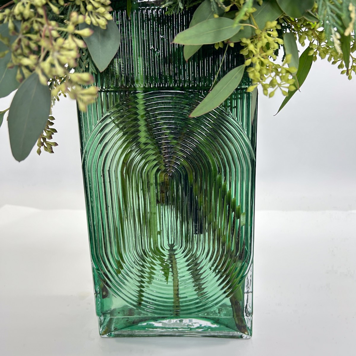 Elegant Yuletide - Image 4